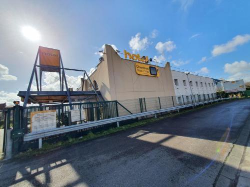 Fyl Hotel Saint Pol Dunkirk Bagian luar foto